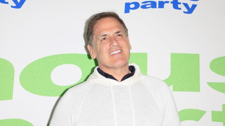 Mark Cuban Rants on Meme Coins, Proposes Using Them to 'Dent' US Debt